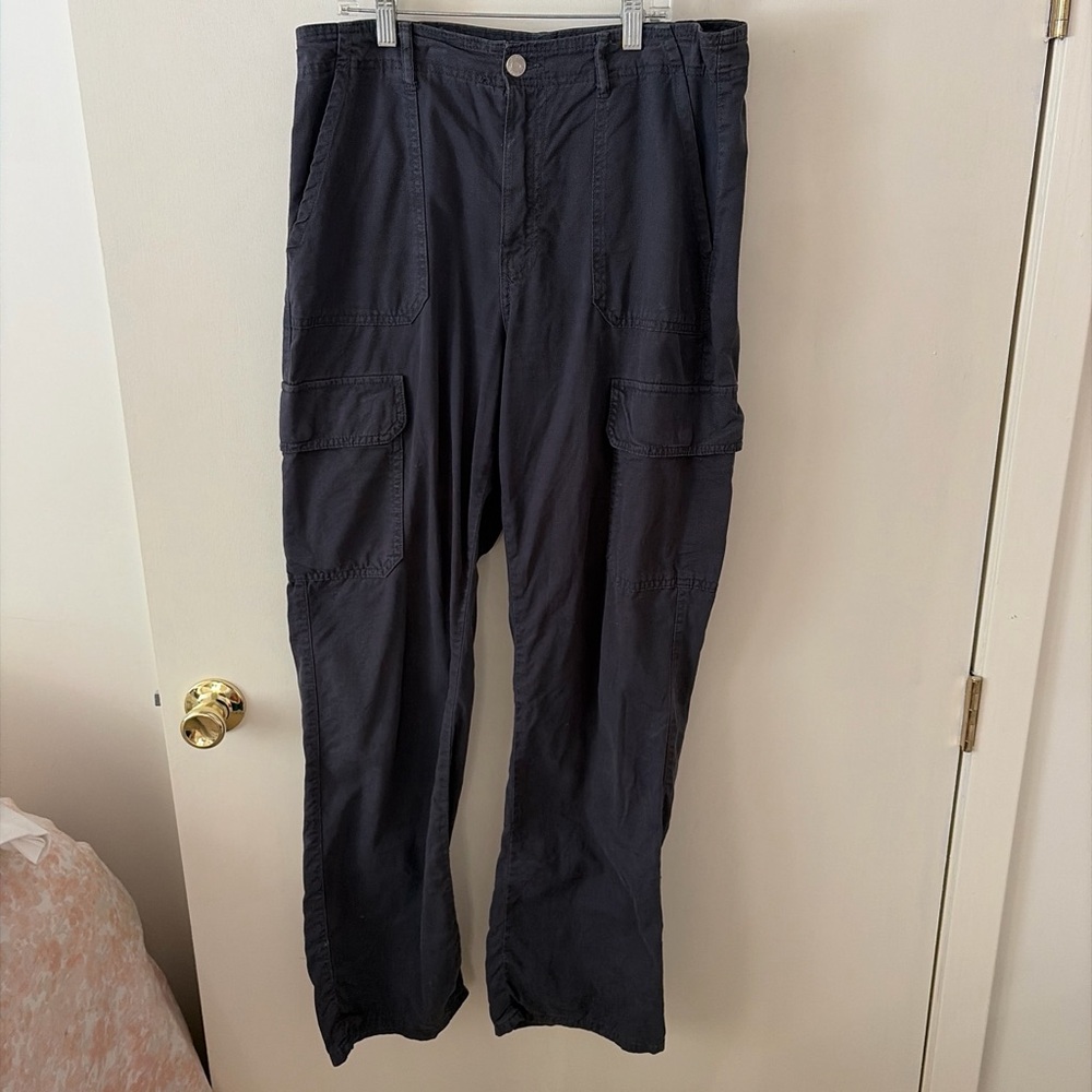 Zara Cargo Pants - Comfortable Everyday Utility